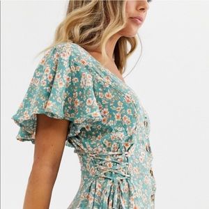 Green Floral Lace Up Dress 🌿💐🍃